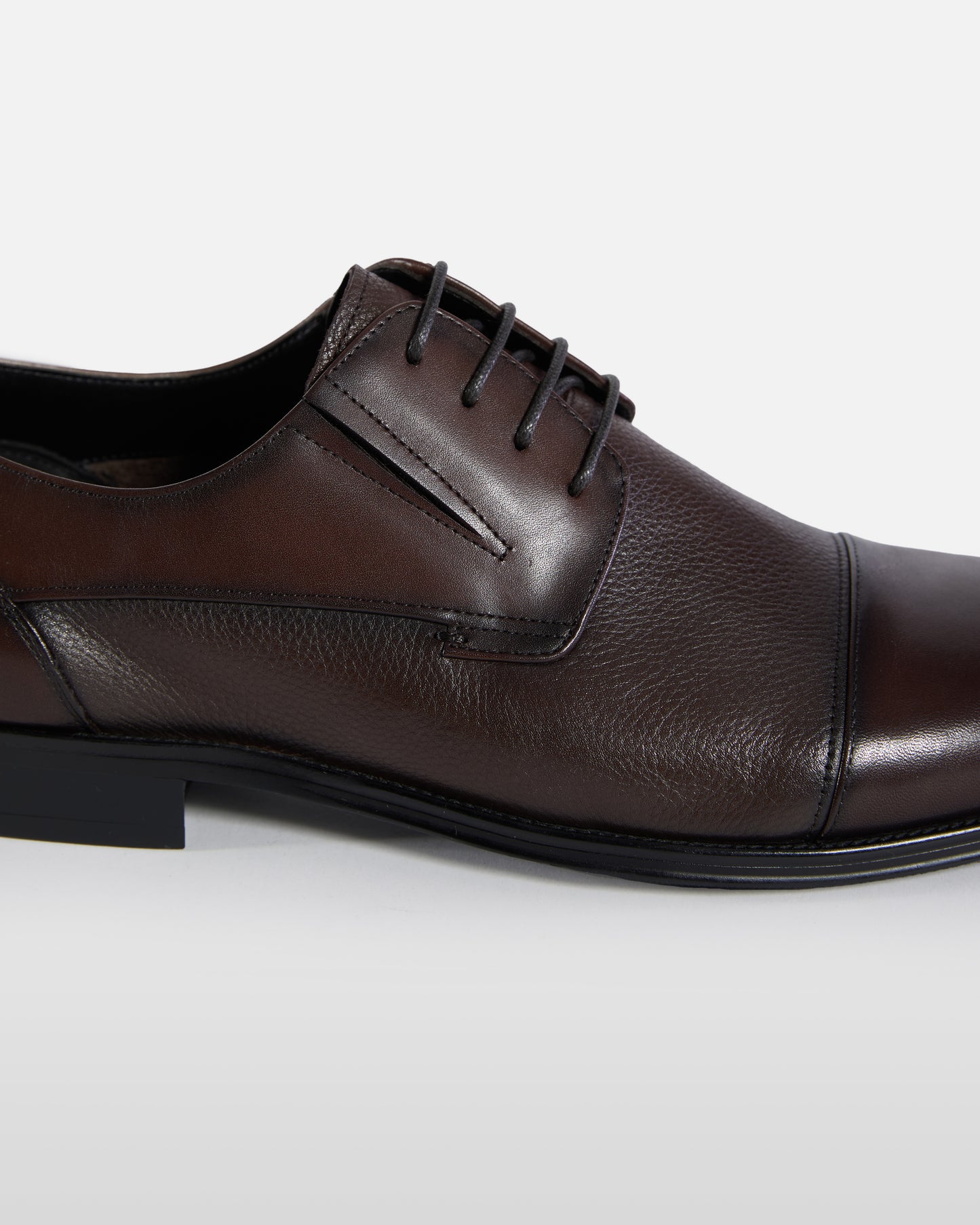 Solid Tone Lace Up Formal Shoes