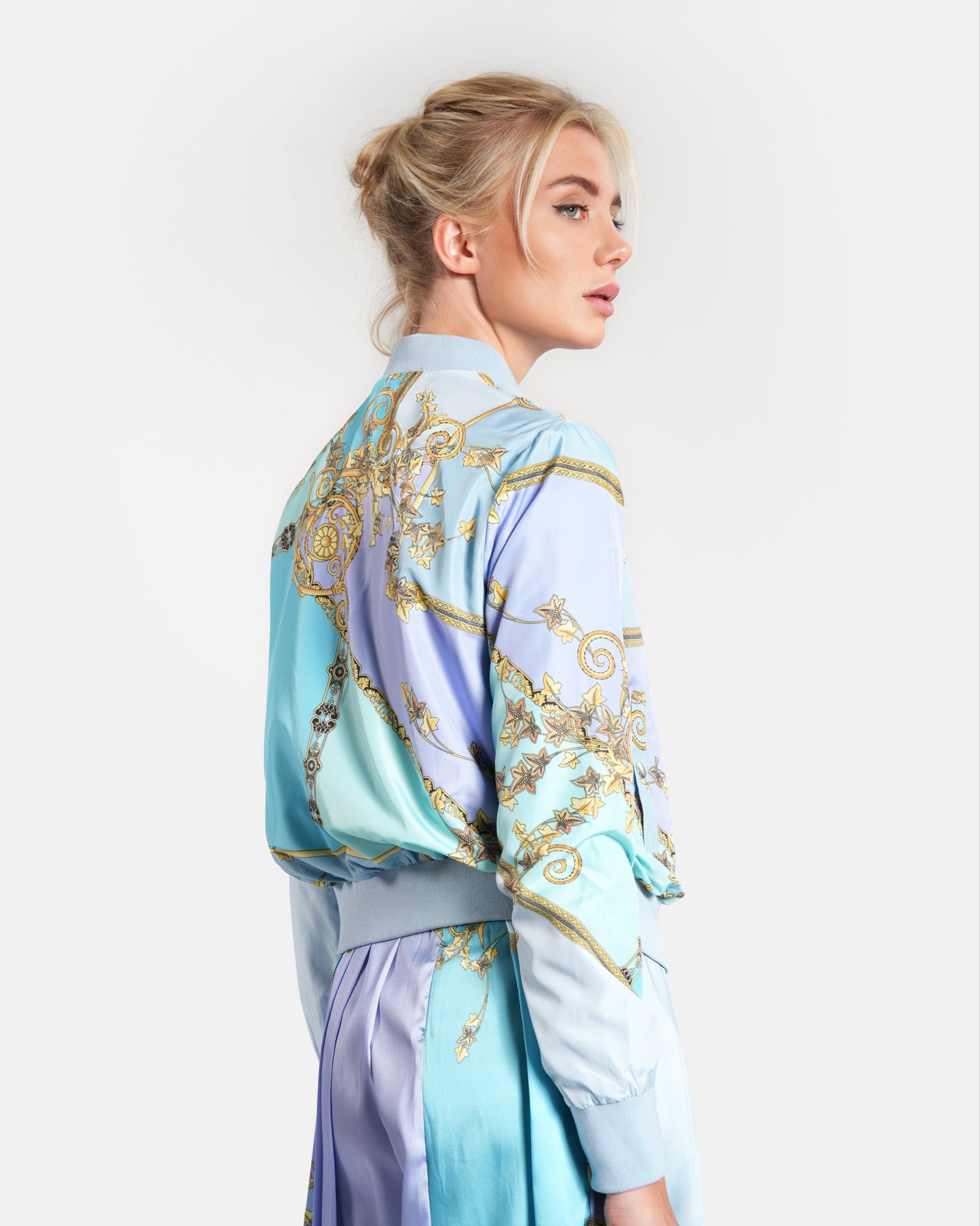 Multicolored Baroque Printed Reversible Jacket