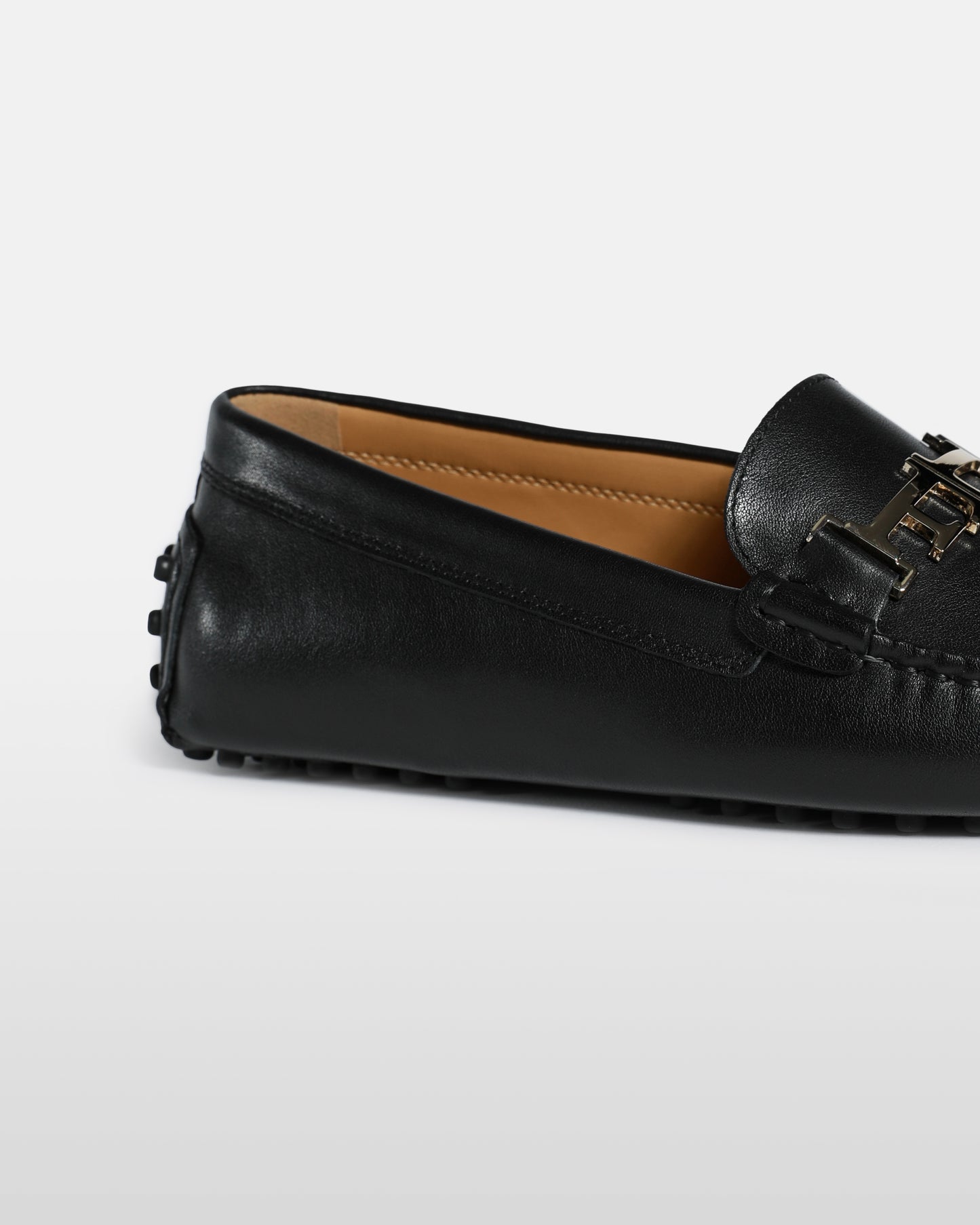 Pebbled Leather Finish Moccasins