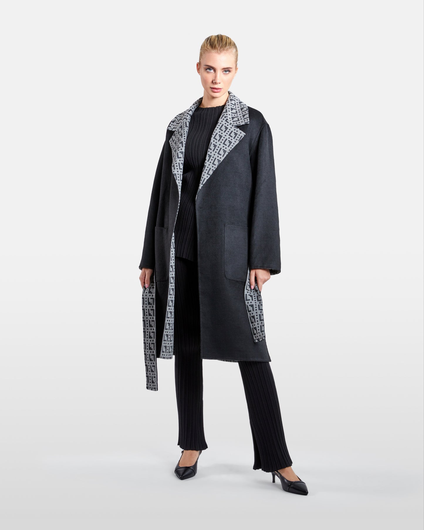 Monochrome Patterned Inner Over Coat