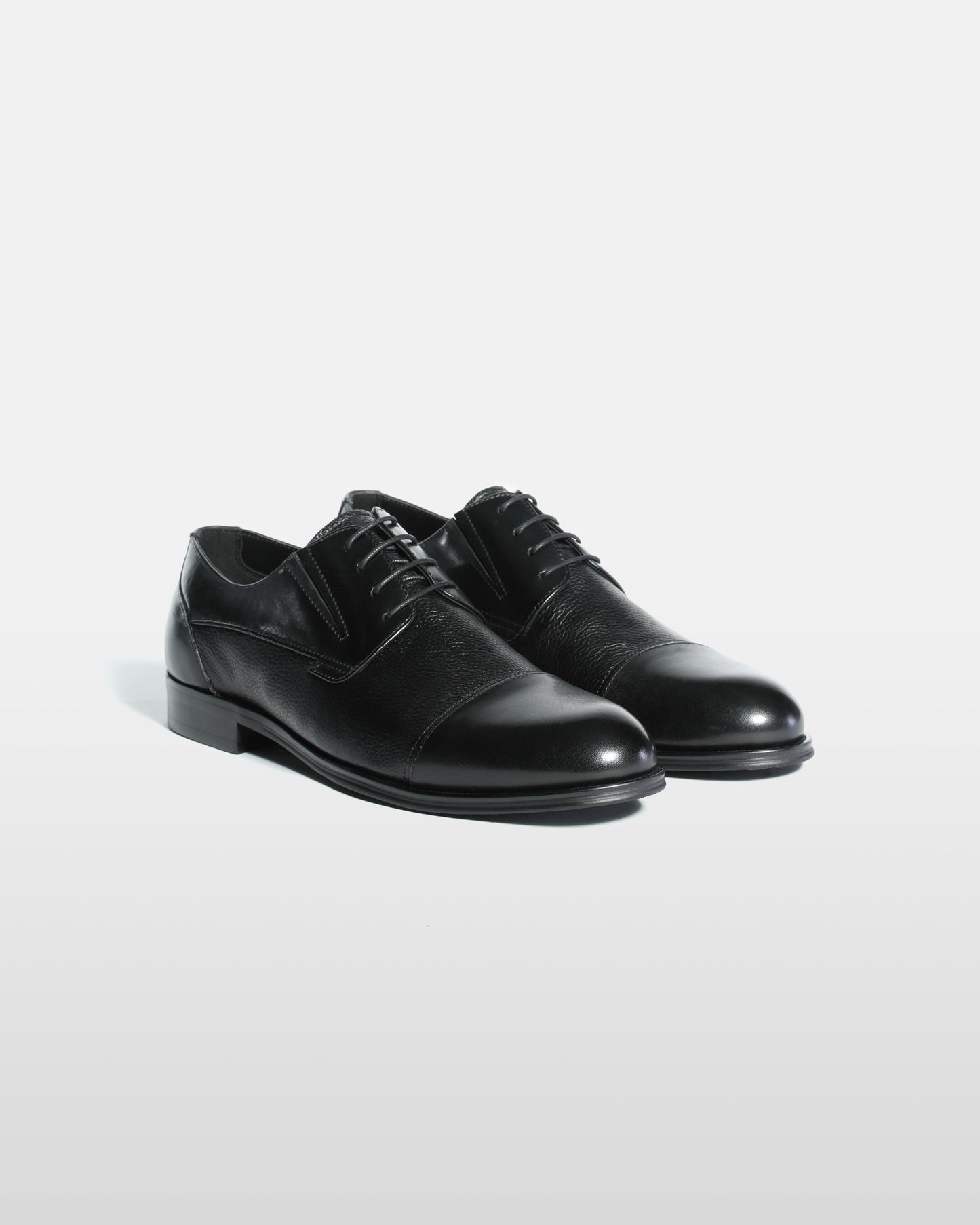 Monochrome Lace Up Formal Shoes