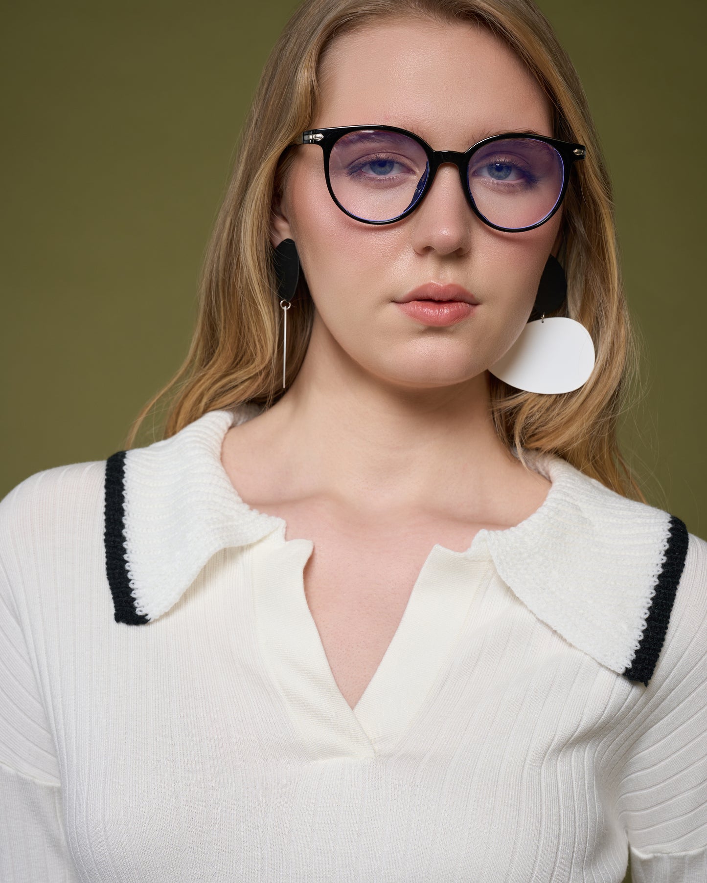 Contrast Trim Collared Pullover