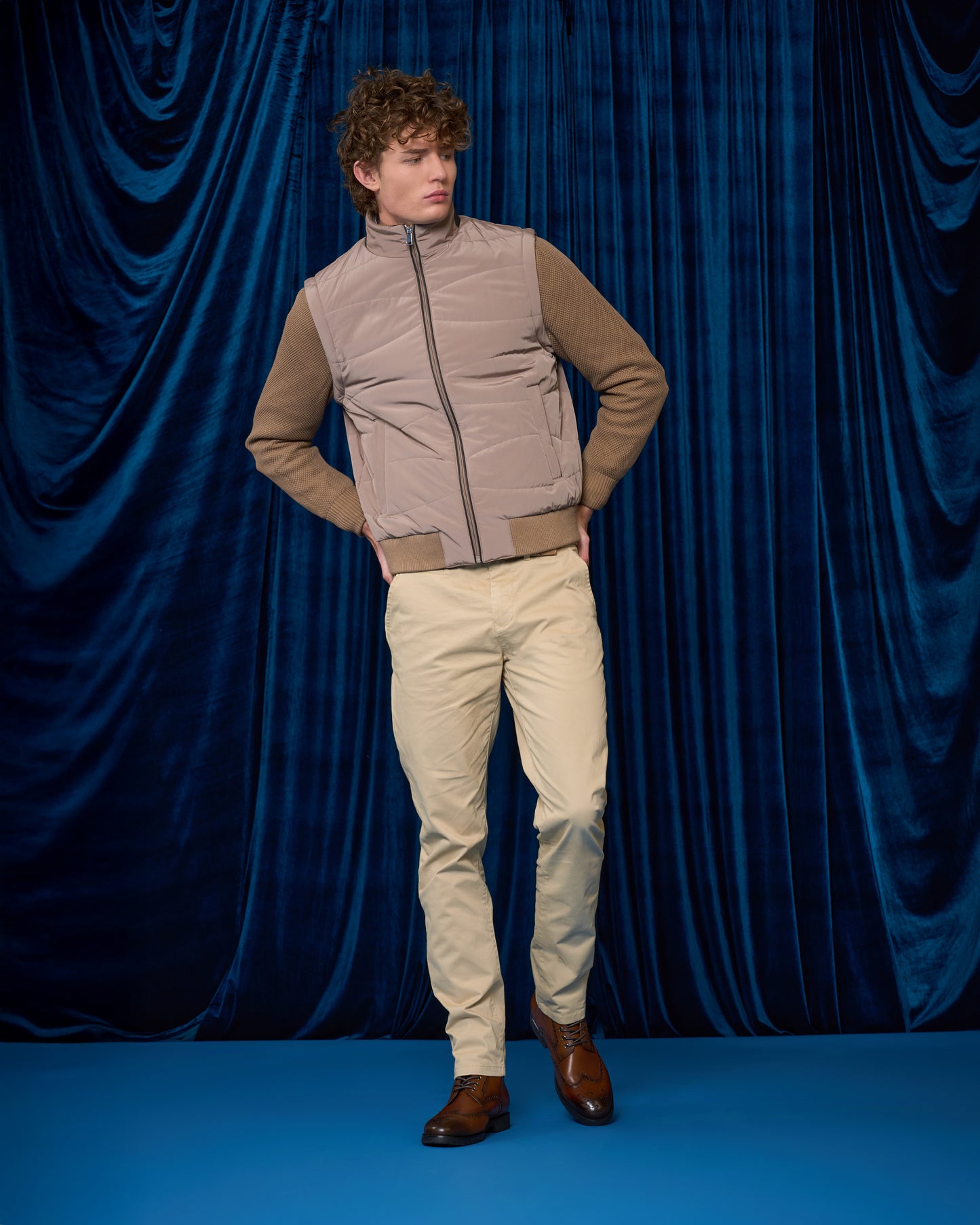 Detachable Sleeves Puffer Jacket