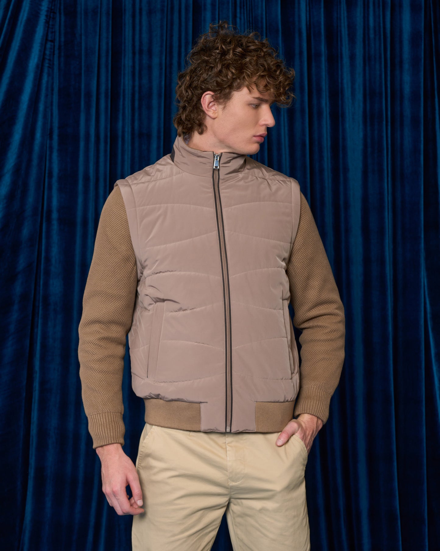 Detachable Sleeves Puffer Jacket