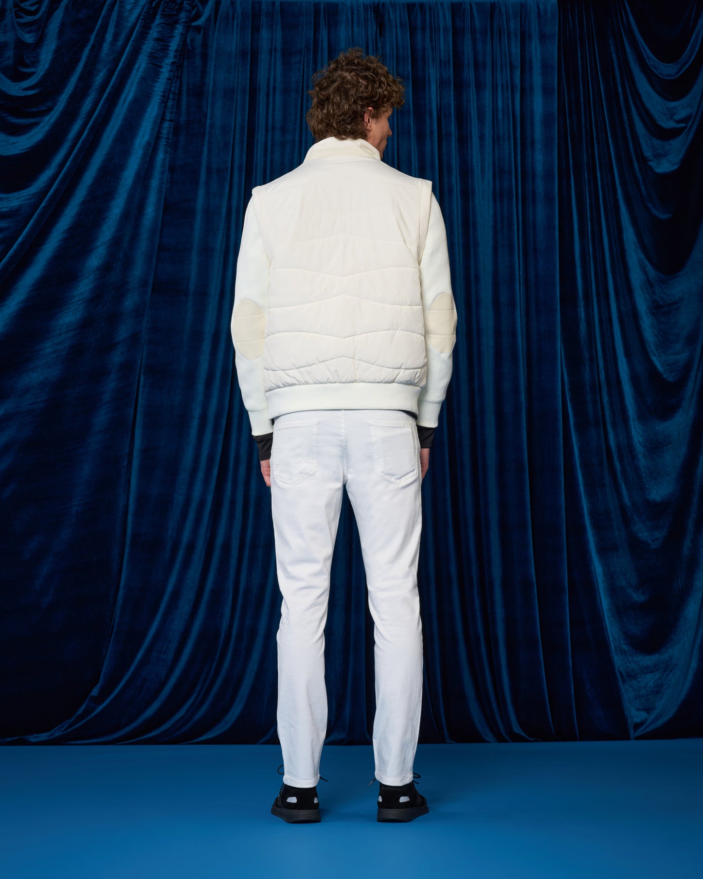 Detachable-Sleeve Quilted Jacket