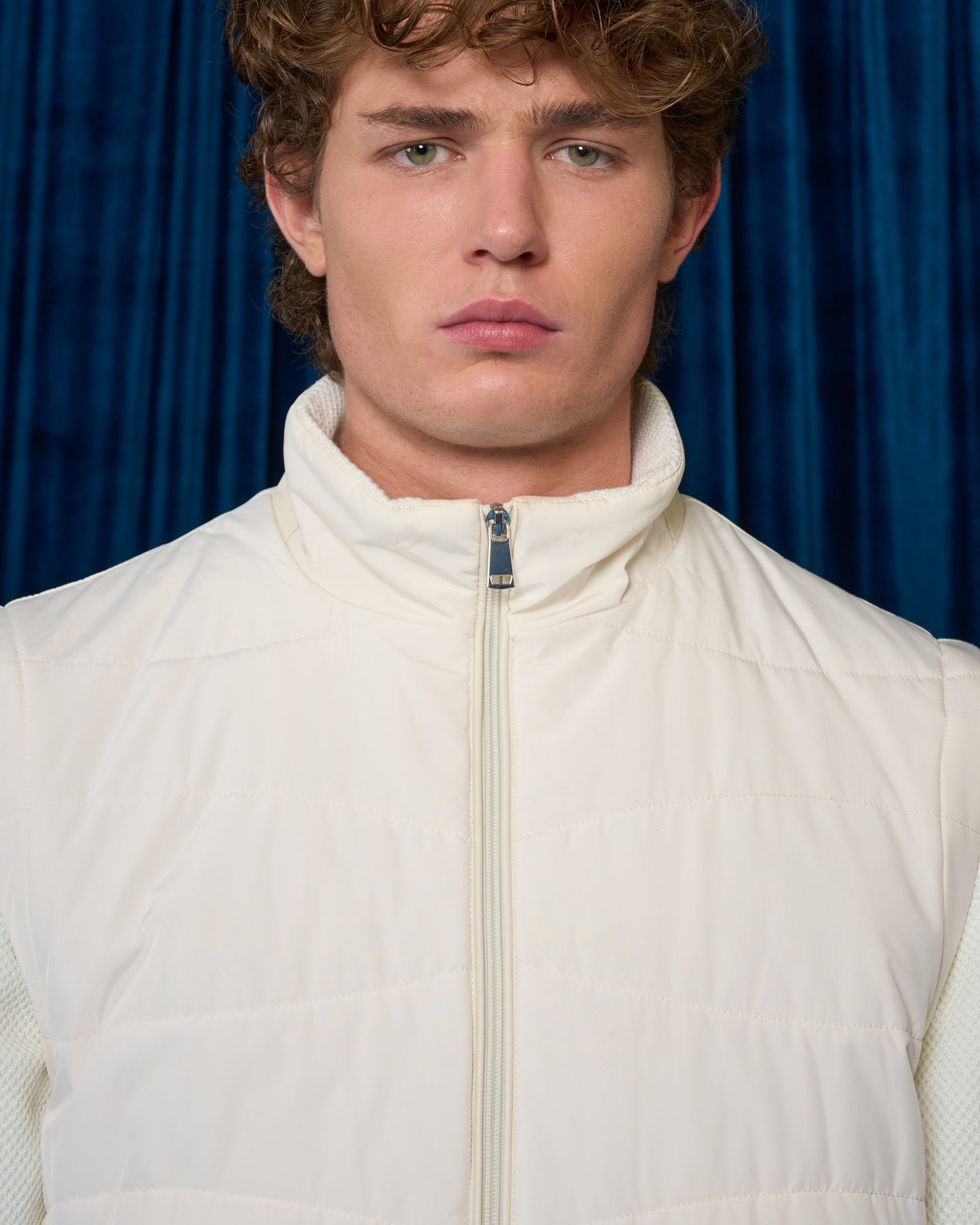 Detachable-Sleeve Quilted Jacket